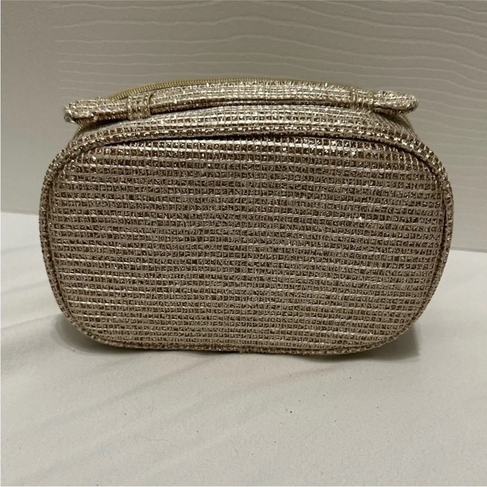 Dior Gold 2025 Holiday Cosmetic Bag  + Lip Oil 001 Pink NIB - Picture 7 of 9